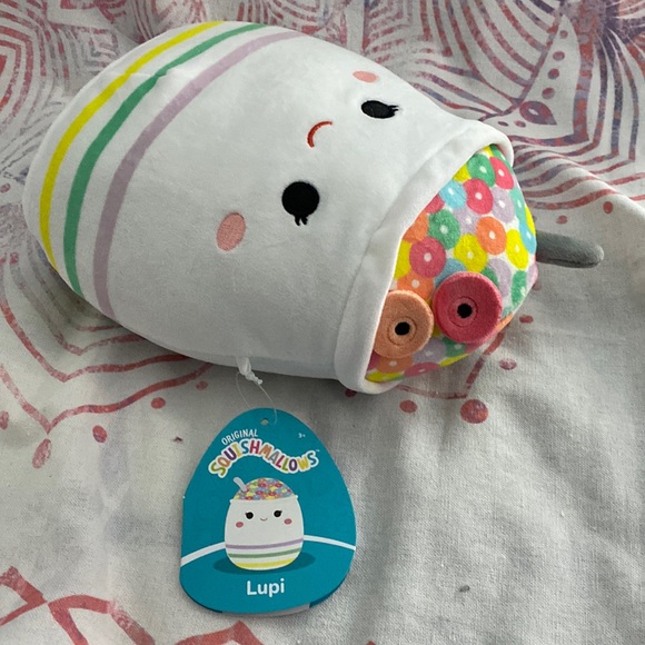 Squishmallows lupi cereal milk stuffed plush - Picture 3 of 5